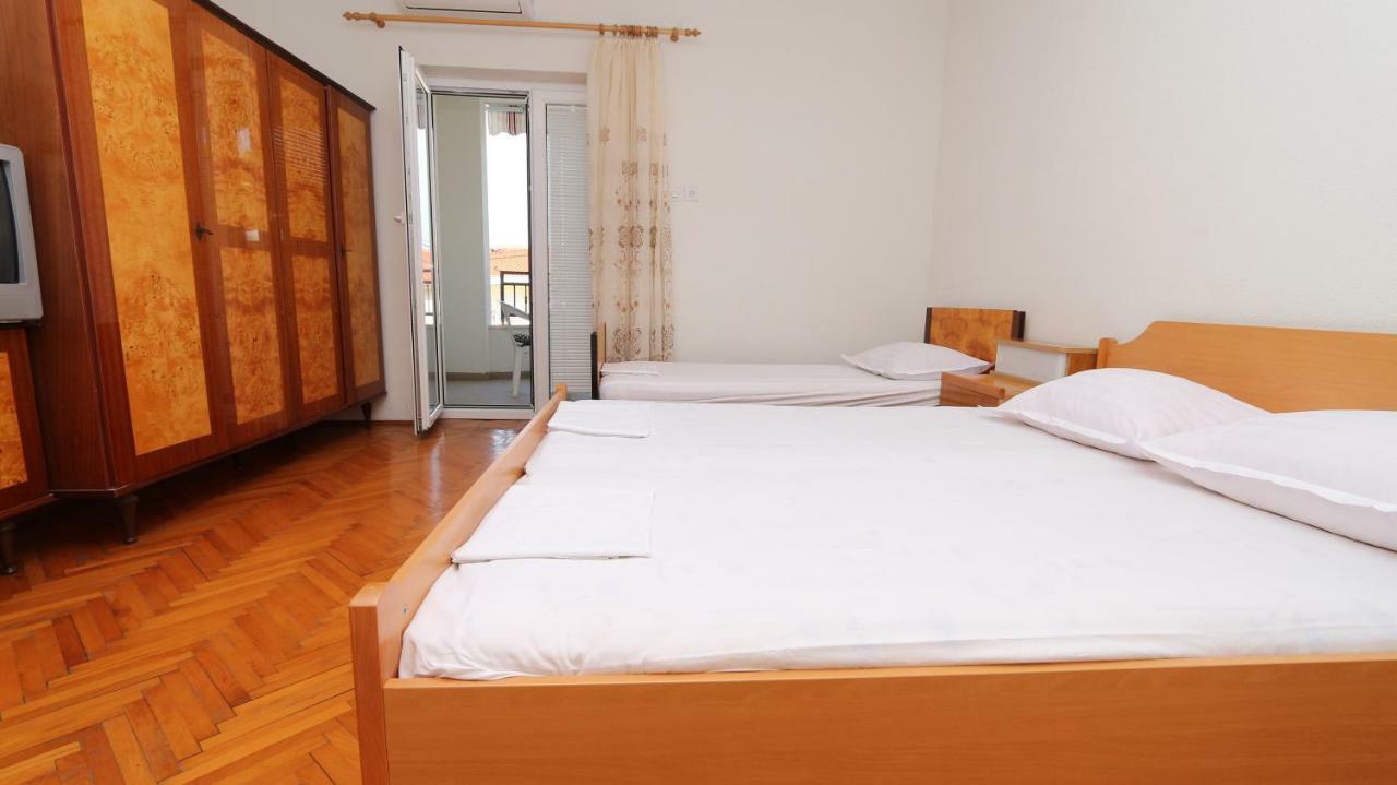 Dinka Guesthouse Makarska Ngoại thất bức ảnh