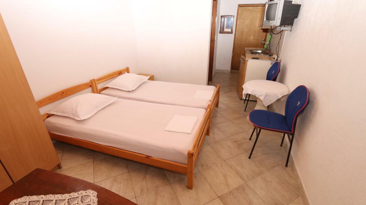 Dinka Guesthouse Makarska Ngoại thất bức ảnh