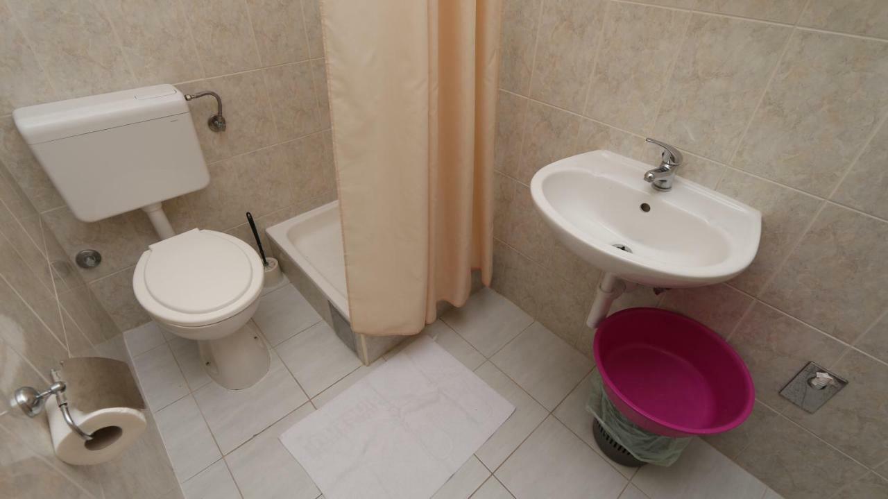 Dinka Guesthouse Makarska Ngoại thất bức ảnh